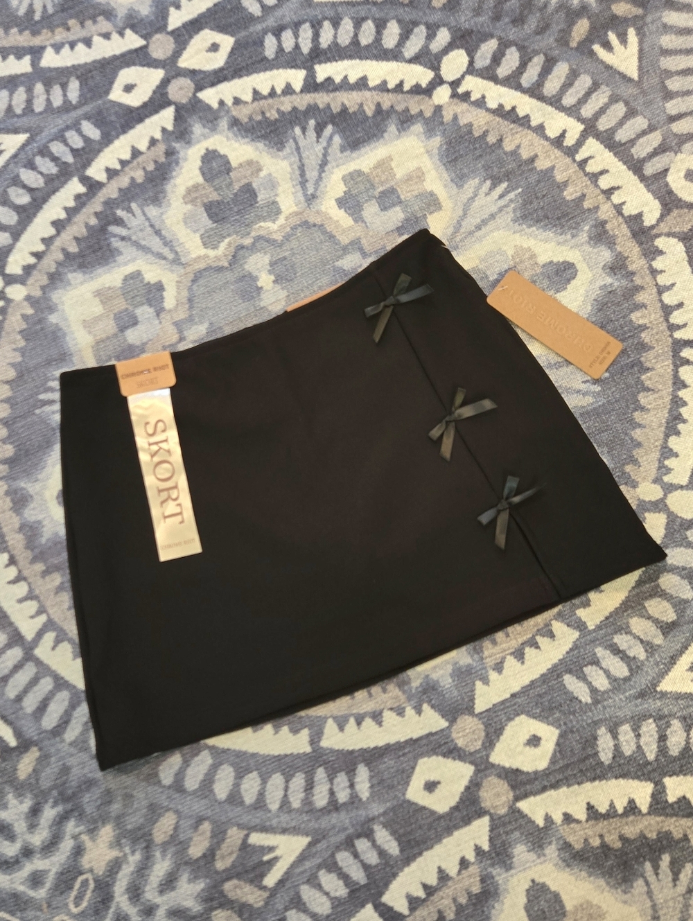 NWT Chrome Riot Skort with Bow Detailing